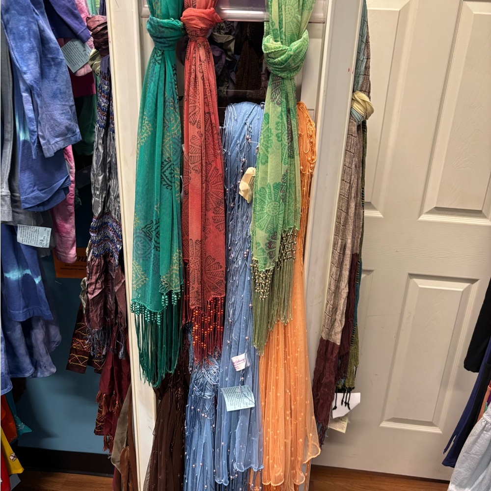 Handmade scarfs - Picture 3 of 4